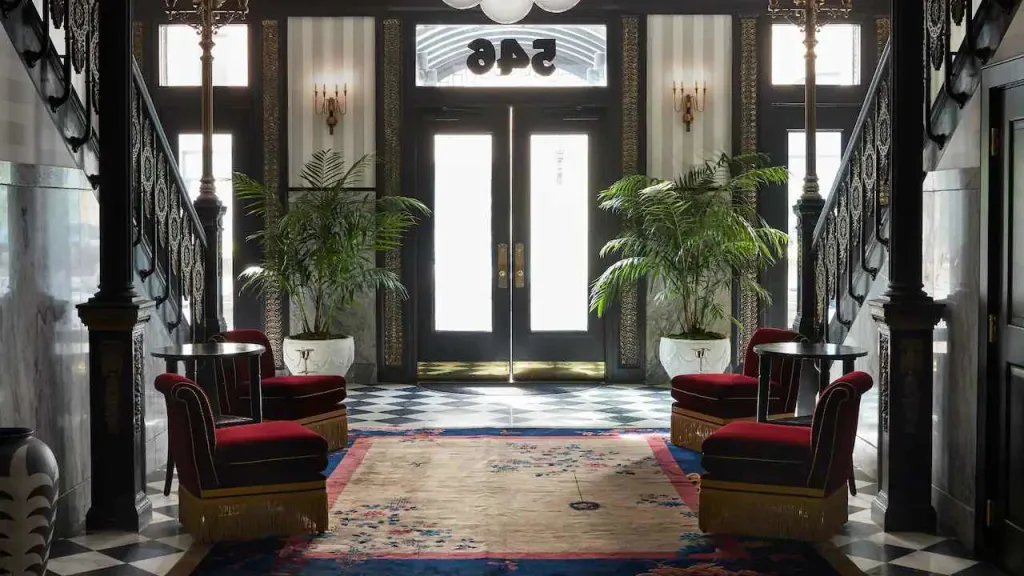 Maison de la Luz lobby